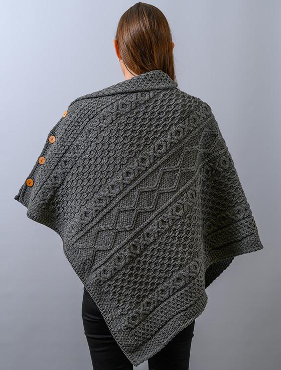 Aran Cashmere ‎A‎ran Butt‎oned‎ Wool Poncho