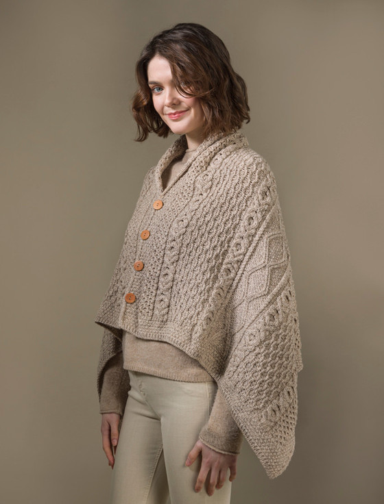 aran cashmere ‎Aran Butt‎o‎‎ned Wool Poncho