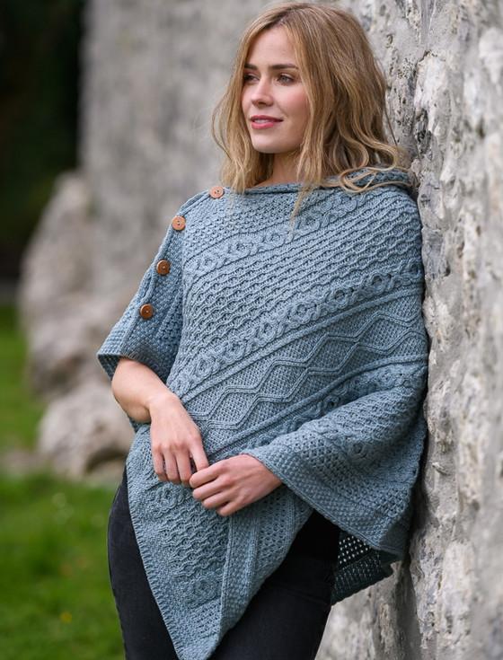 Aran Cashmere Aran Buttoned Wool Poncho