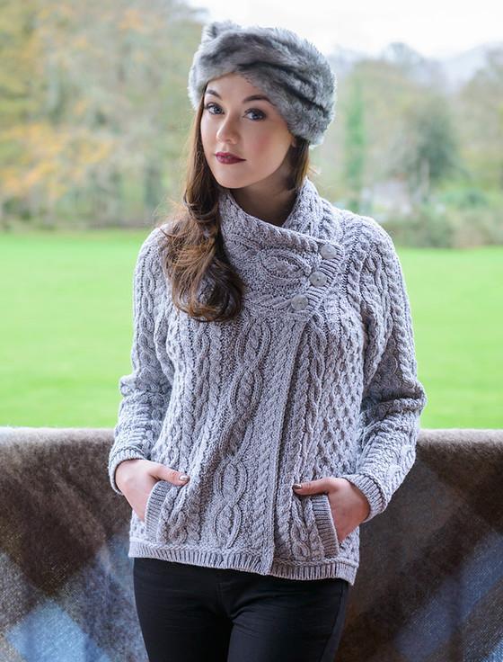 aran cashmere Aran Cable Crossover Neck Sweater‎‎‎‎