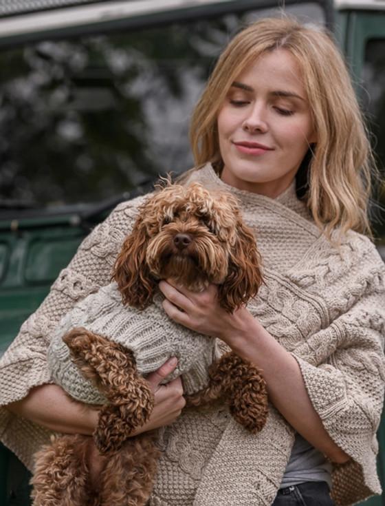 Aran Cashmere Aran Cable & Diamond Dog Sweater