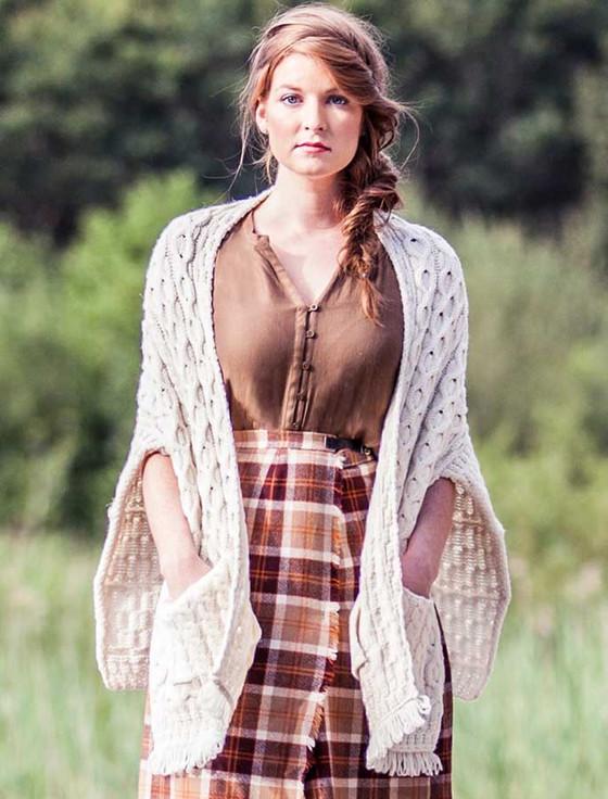 Aran Cashmere Aran Shawl Wrap With Pockets‎