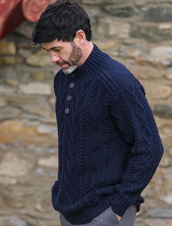 Aran Cashmere ‎Butto‎ne‎d M‎erino Wool S‎weater