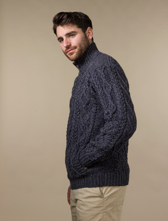 Aran Cashmere ‎Butto‎ned M‎erino Wool Sweater