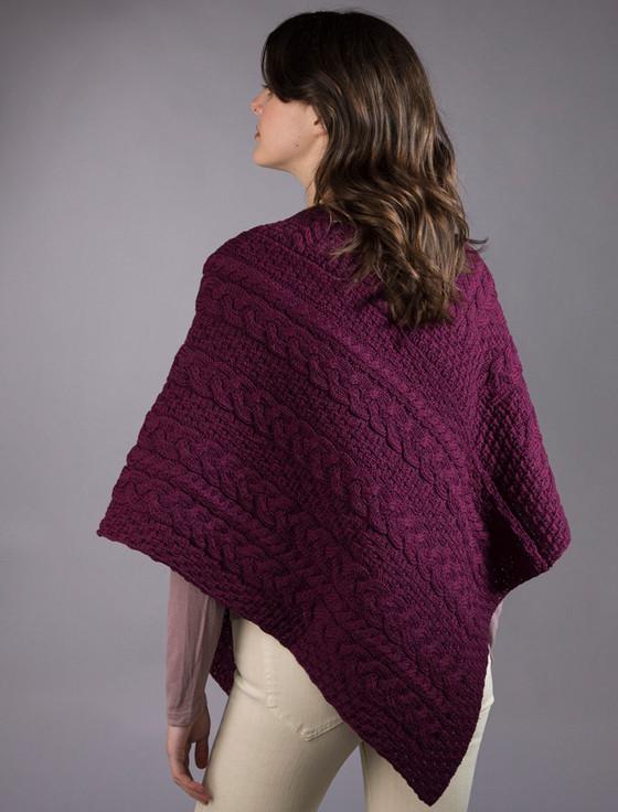 Aran Cashmere Cable Aran Poncho With Button Detail‎‎‎‎‎‎‎‎‎‎‎‎
