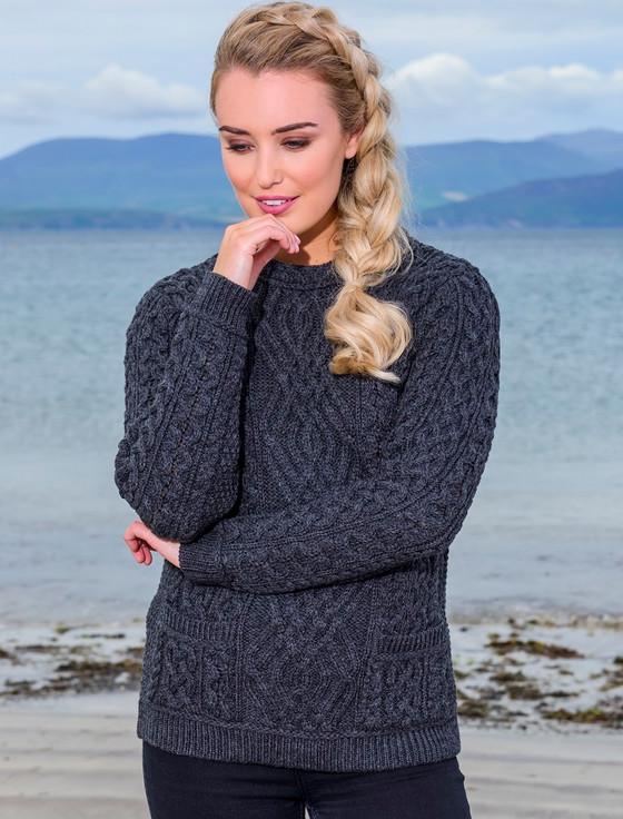 aran cashmere Cable Crew Neck Sweater with Pockets