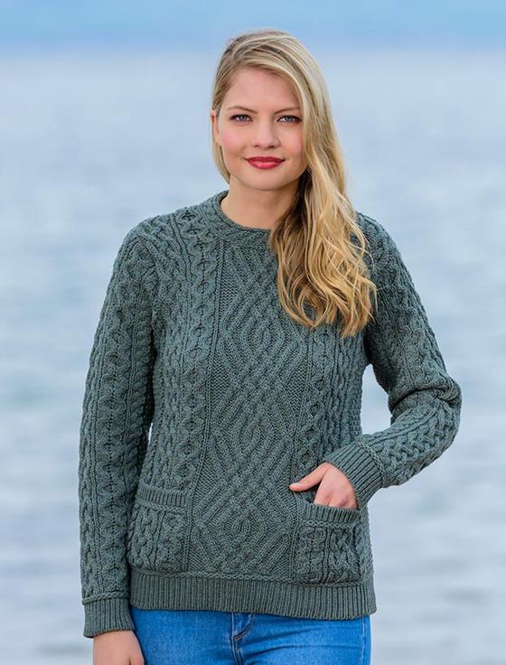 aran cashmere Cable Crew Neck Sweater with Pockets‎‎‎‎