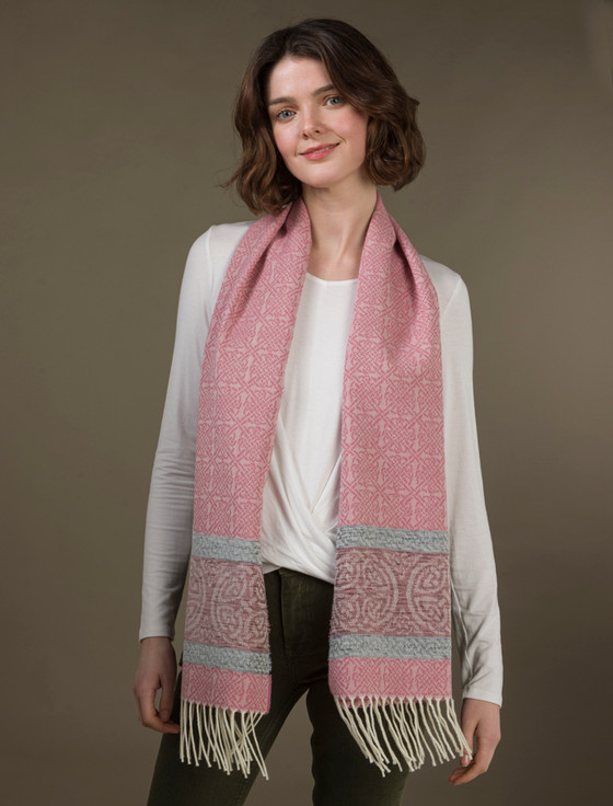 Aran Cashmere Celtic Border Pattern Scarf - Ice Pink