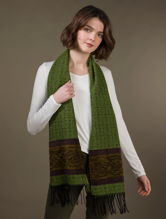 aran cashmere Celtic Dogs Pattern Scarf