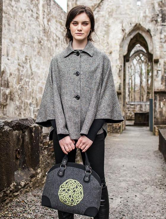 aran cashmere Celtic Tote Bag - Charcoal with Green