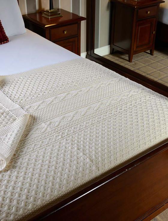 aran cashmere Collins Clan Aran Throw