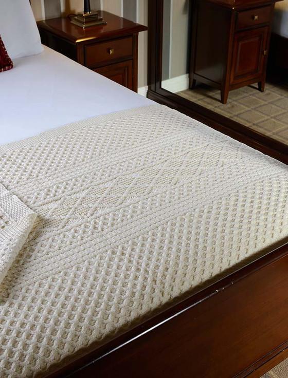 aran cashmere Delaney Clan Aran Throw