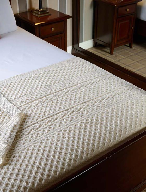 aran cashmere Dempsey Clan Aran Throw