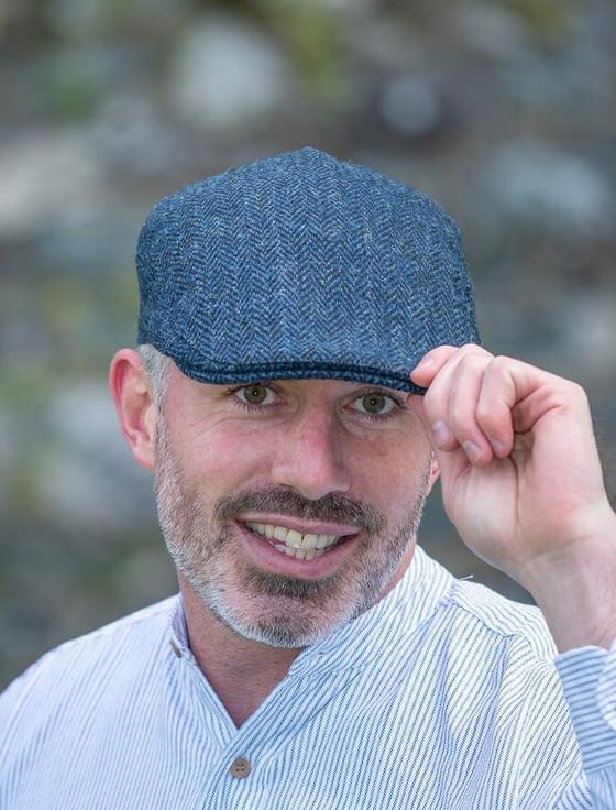 aran cashmere Donegal Touring Cap - Blue Herringbone