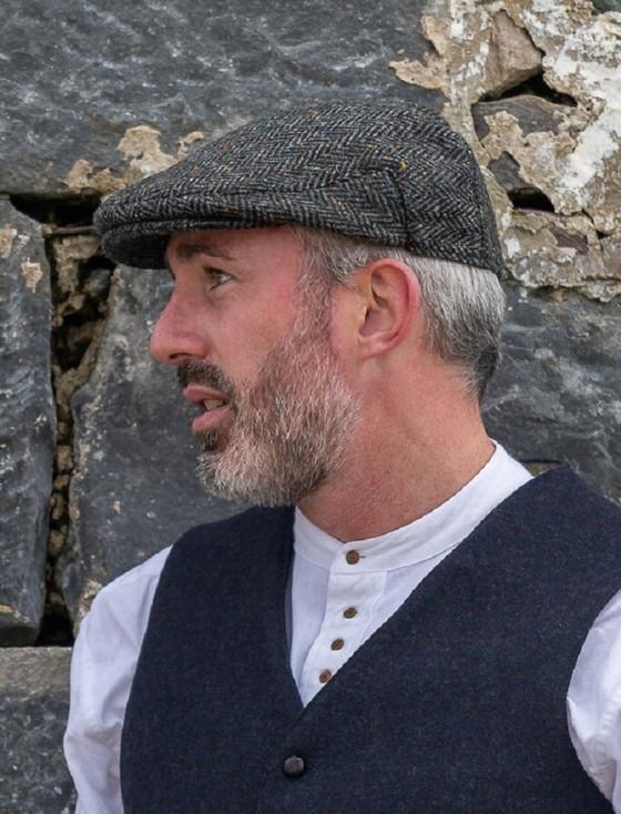 Aran Cashmere Donegal Tweed Flat Cap - Charcoal