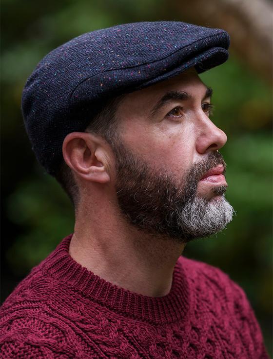 aran cashmere Donegal Tweed Flat Cap - Navy Fleck