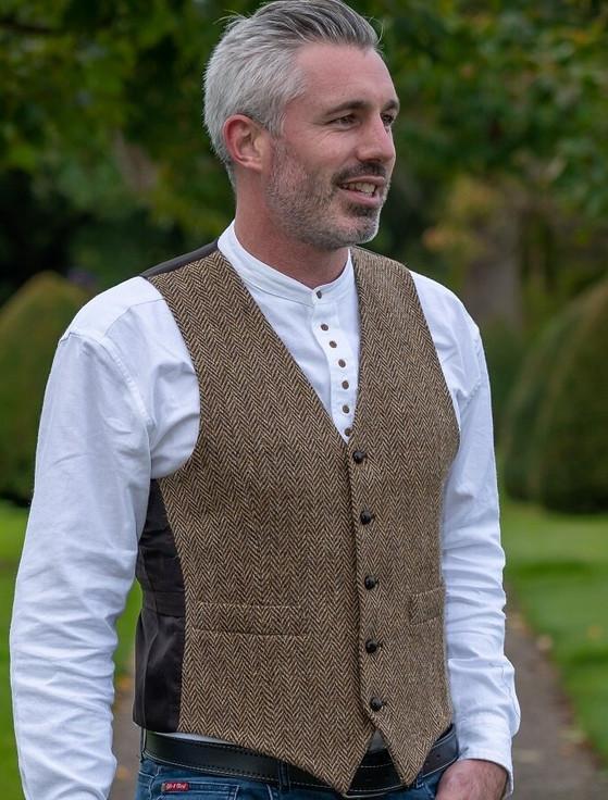 Aran Cashmere Donegal Tweed Waistcoat - Brown