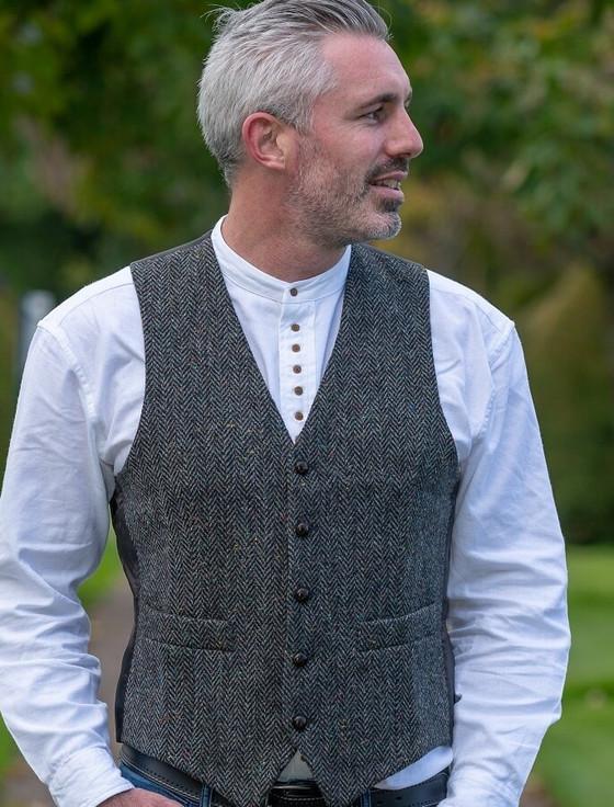 Aran Cashmere Donegal Tweed Waistcoat - Charcoal