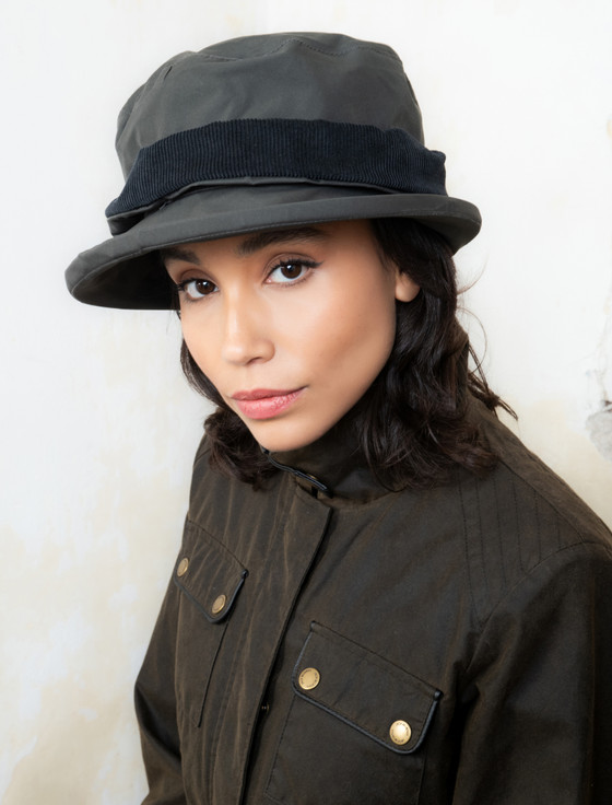 aran cashmere Donegal Waterproof Hat - Olive