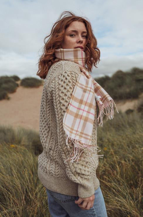 Aran Cashmere Fine Merino Plaid Scarf - Pink Camel