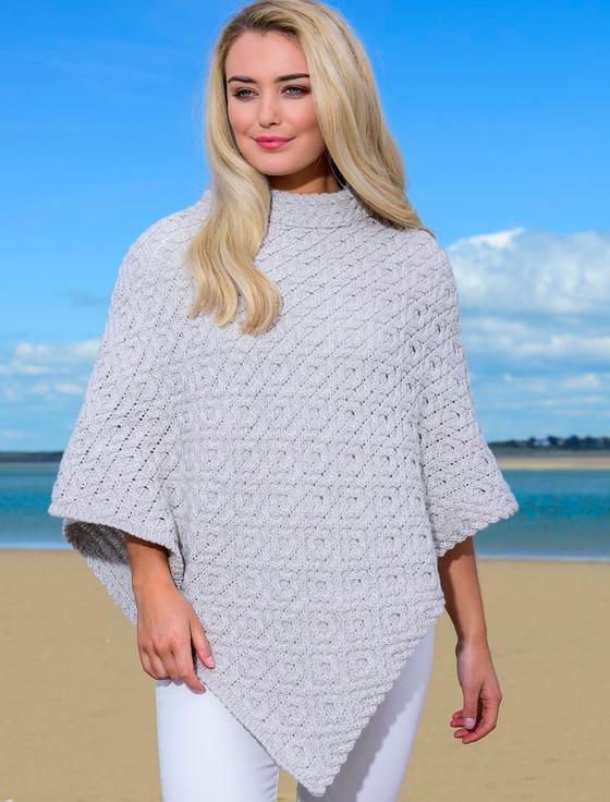 Aran Cashmere Hawthorn Pattern Aran Poncho‎‎‎‎