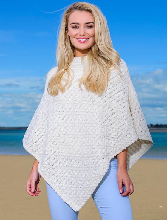 Aran Cashmere Hawthorn Pattern Aran Poncho‎