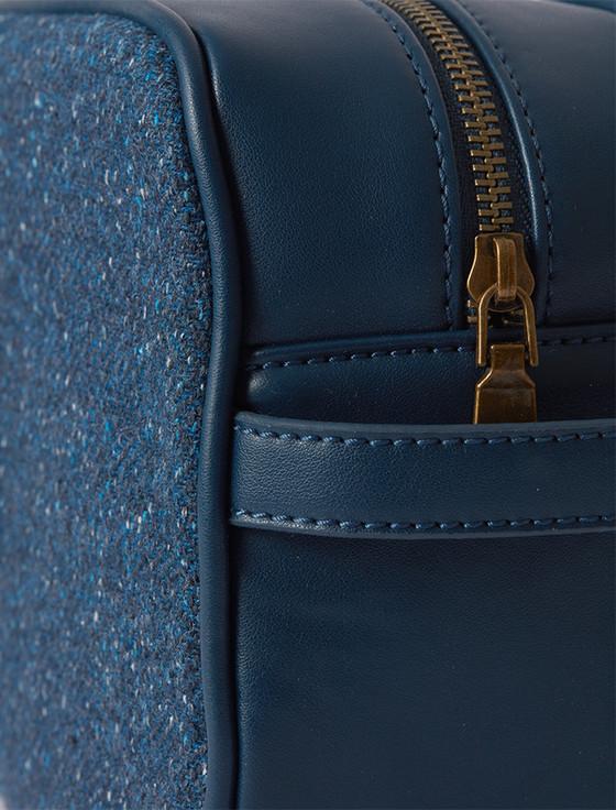 Aran Cashmere Kerry Tweed Washbag - Midnight Blue