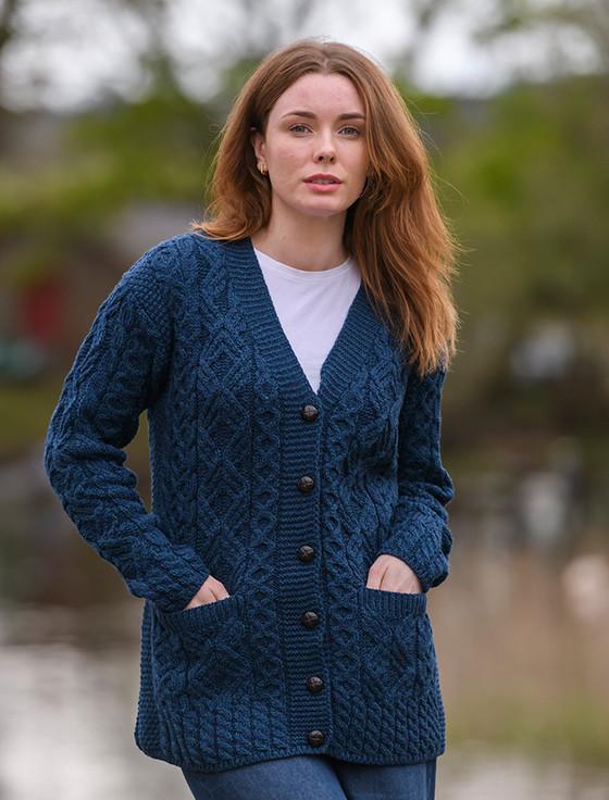 aran cashmere L‎ad‎ie‎s Button‎-Up Aran Cardigan