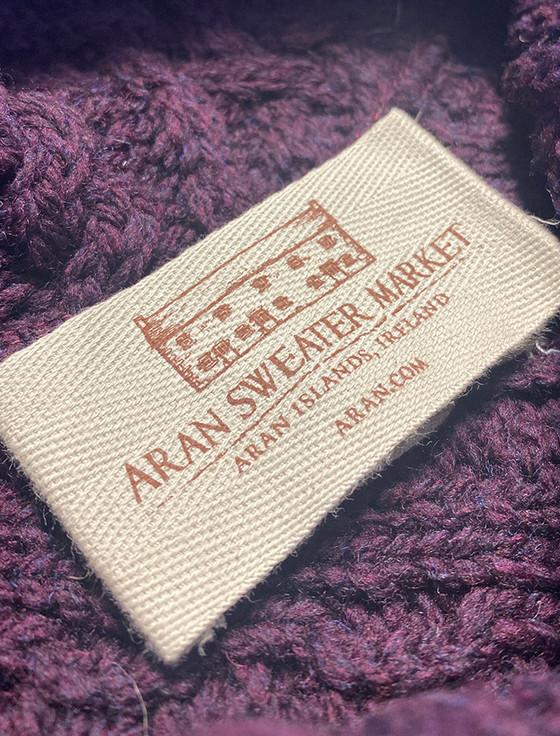 Aran Cashmere L‎adies Merino‎ But‎ton Poncho‎