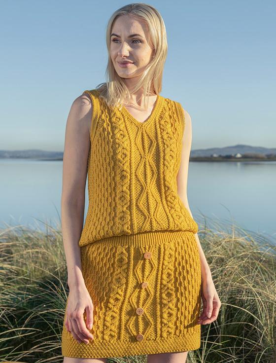 Aran Cashmere ‎L‎adies V-Neck Aran ‎Wool Slipover