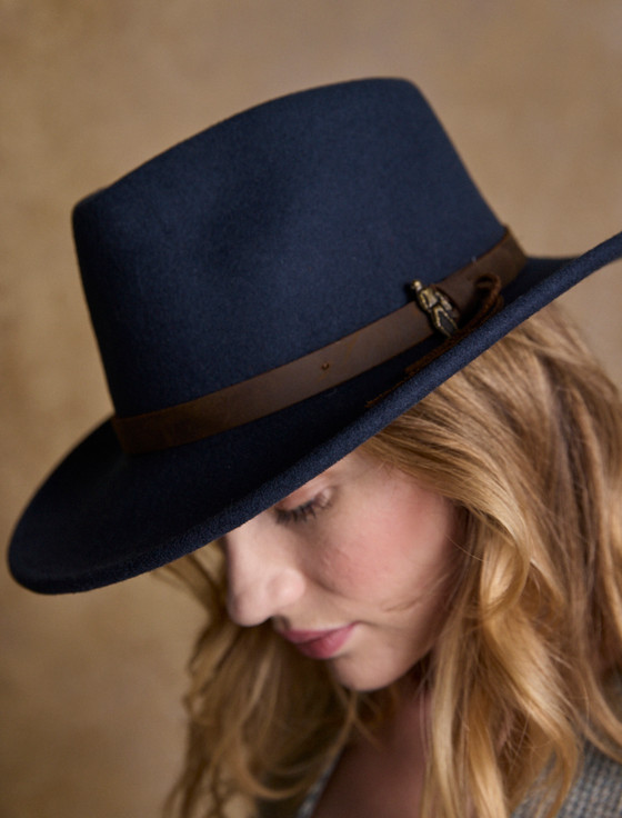 aran cashmere Ladies Boston Wool Felt Hat - Navy