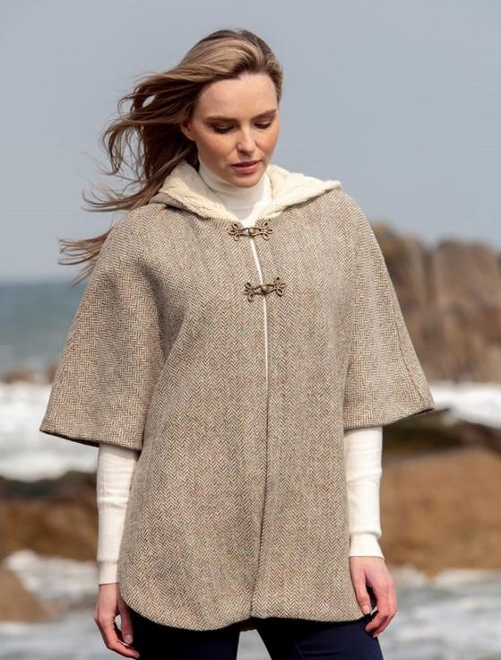 Aran Cashmere ‎‎Ladies Tweed Cape Wit‎‎h Aran Coll‎ar