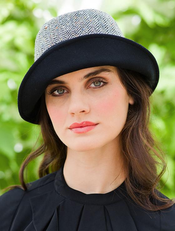 aran cashmere Ladies Tweed Clodagh Cap - Grey