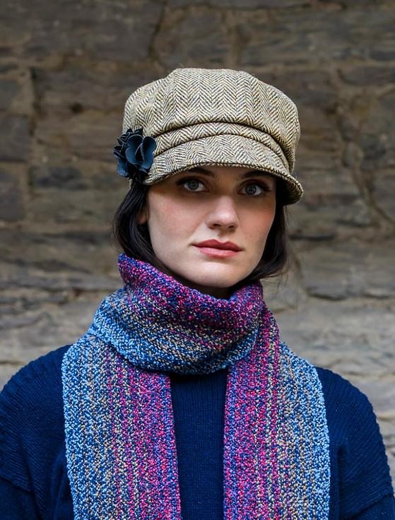 Aran Cashmere Ladies Tweed Newsboy Hat - Light Brown