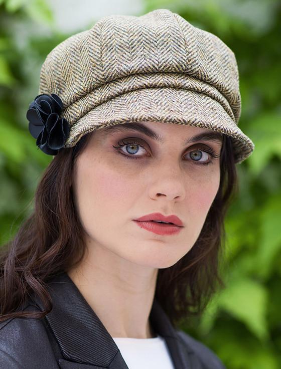 aran cashmere Ladies Tweed Newsboy Hat - Light Brown
