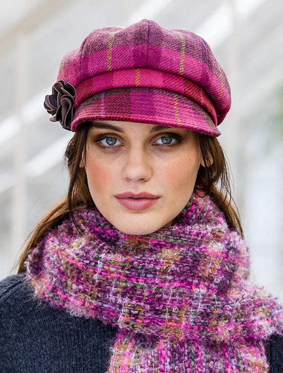 Aran Cashmere Ladies Tweed Newsboy Hat - Pink Plaid
