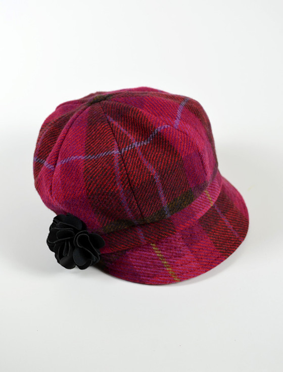 Aran Cashmere Ladies Tweed Newsboy Hat - Pink Plaid
