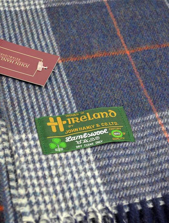 Aran Cashmere Lambswool Plaid Throw - Navy Grey