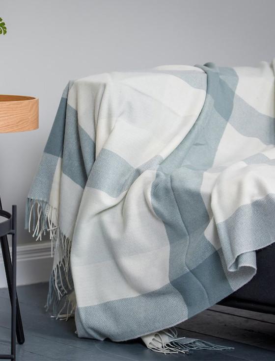 Aran Cashmere Lambswool Throw - Aqua Block Twill