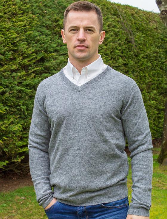 aran cashmere Mens Lambswool V-Neck Sw‎eater