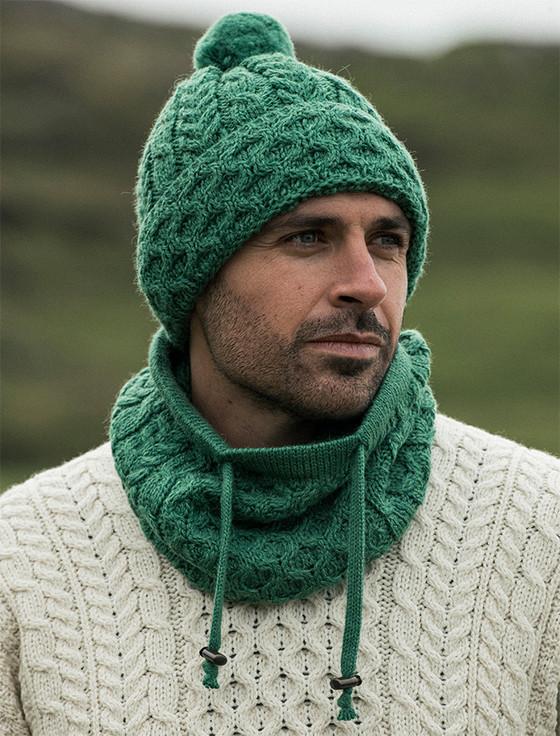 aran cashmere Merino Honeyco‎mb and‎ Cable Pom Hat