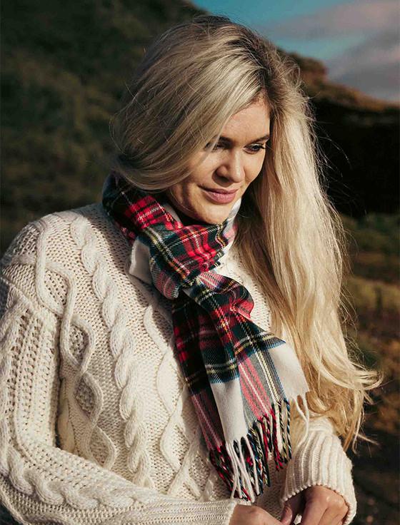 Aran Cashmere Merino Scarf - Dress Stewart Tartan