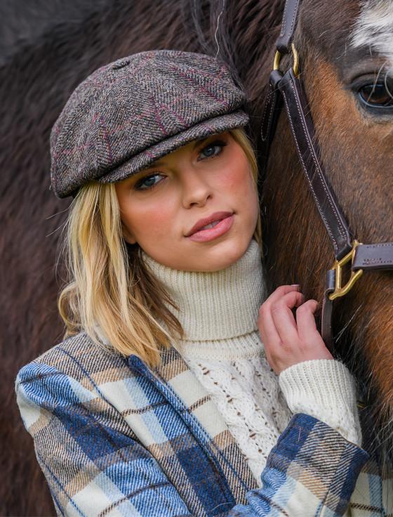 Aran Cashmere Mucros Tweed Blazer - Cream Navy & Beige