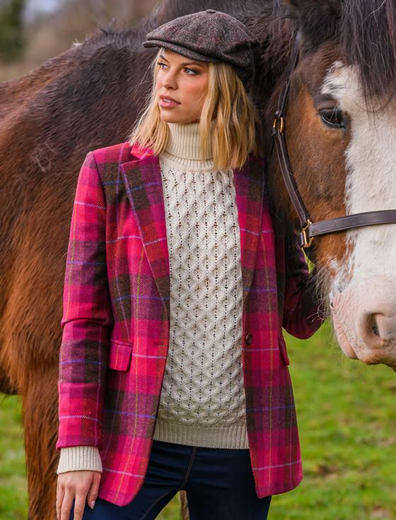 Aran Cashmere Mucros Tweed Blazer - Pink Plaid