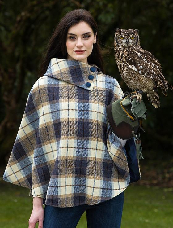 aran cashmere Mucros Tweed Poncho - Cream Navy & Beige