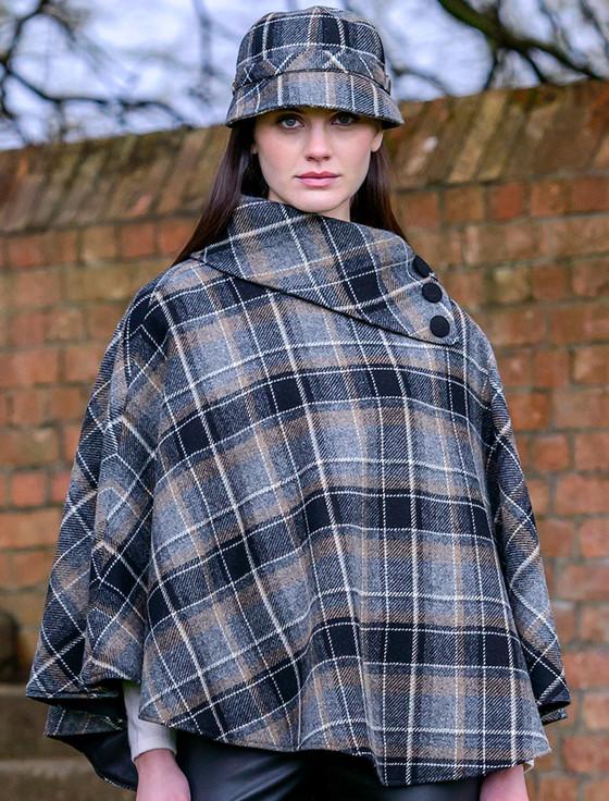 Aran Cashmere Mucros Tweed Poncho - Grey & Black Plaid