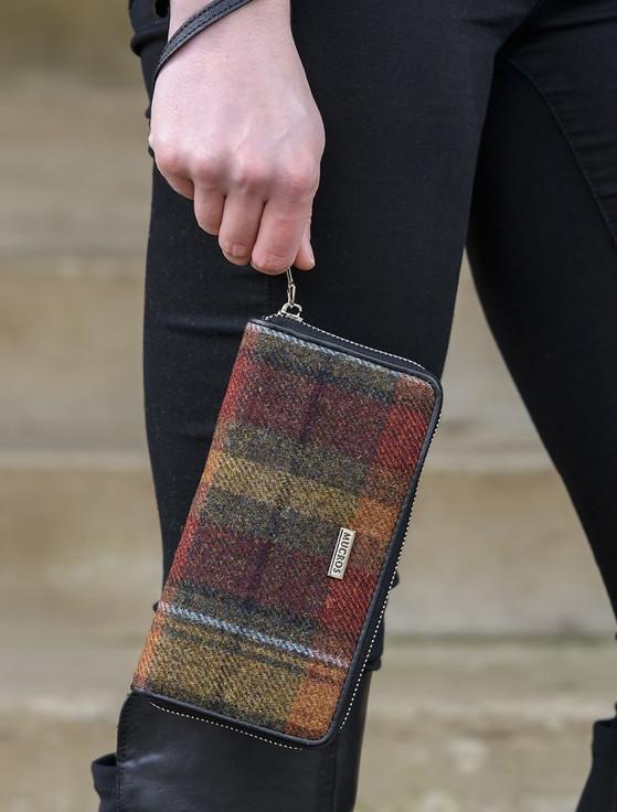 aran cashmere Mucros Tweed Purse - Autumn Plaid