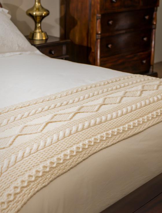 aran cashmere Murray Clan Aran Bed Runner