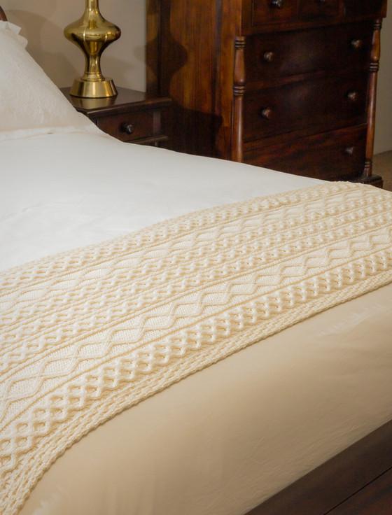aran cashmere O'Brien Clan Aran Bed Runner
