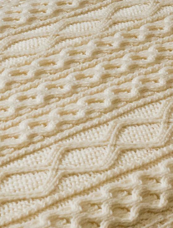 aran cashmere O'Brien Clan Aran Wrap